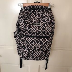 VERA BRADLEY LARGE BACKPACK GREAT CONDITION
